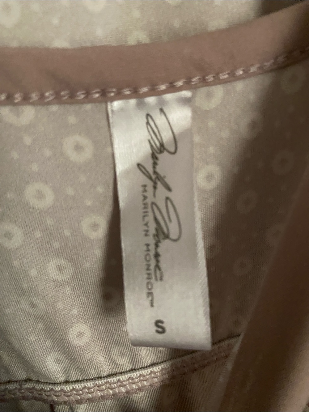 SALE!!! Marilyn Monroe Dusty Mauve Polka-Dot Nightdress & Robe Set - Picture 3 of 5